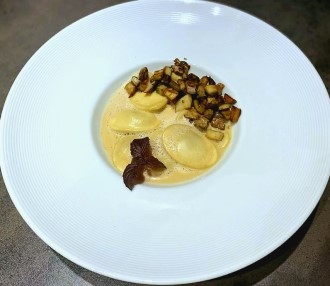 Entenleber Raviolis, Steinpilze, gebratener Lauch