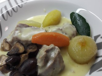 Kalbsragout an weisser Sauce (Blanquette)